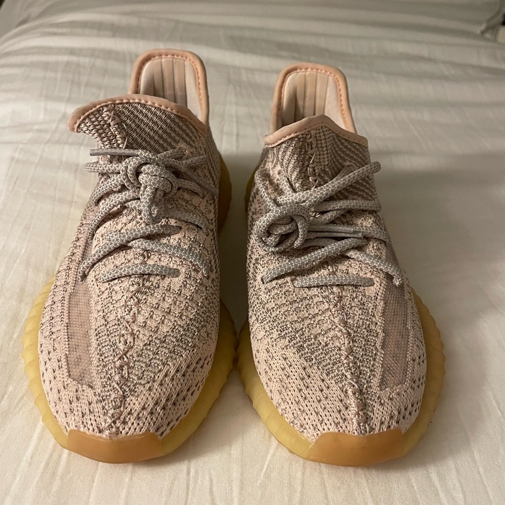 adidas Yeezy Boost 350 V2